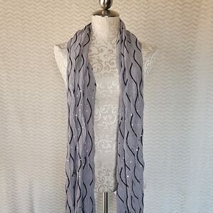 NWT Fashion Bug Elegant Gray Scarf with Cutout Design